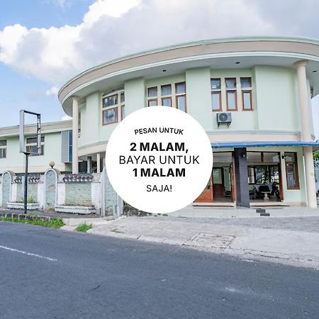 Collection O Tasikmalaya Near Stadium Wiradadaha Formerly Hotel Abadi Εξωτερικό φωτογραφία